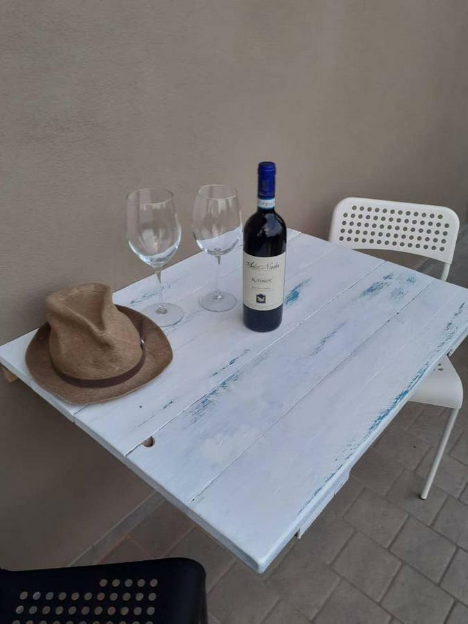 La Casa Di Roby-1 Appartamento La Morra Con Piscina Exterior foto